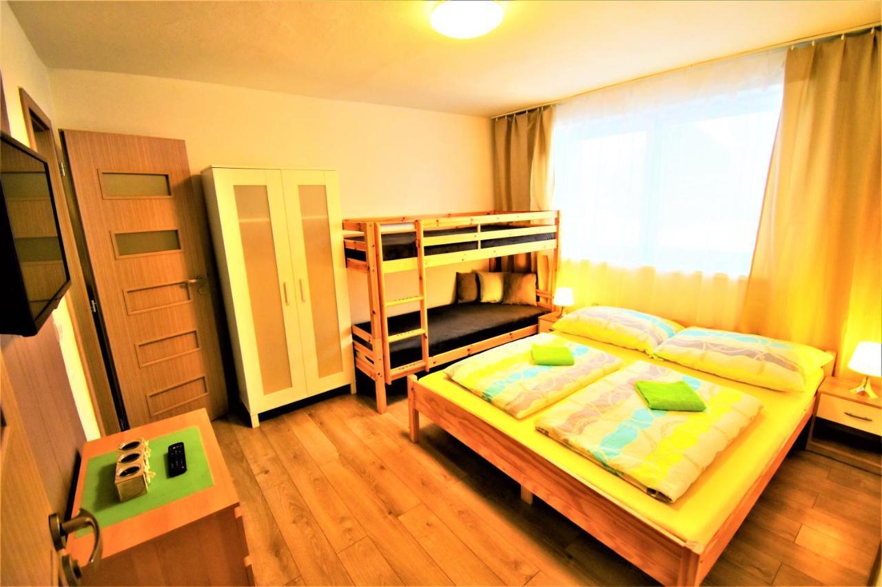מלון Liptovský Mikuláš Penzion Privat Siesta מראה חיצוני תמונה