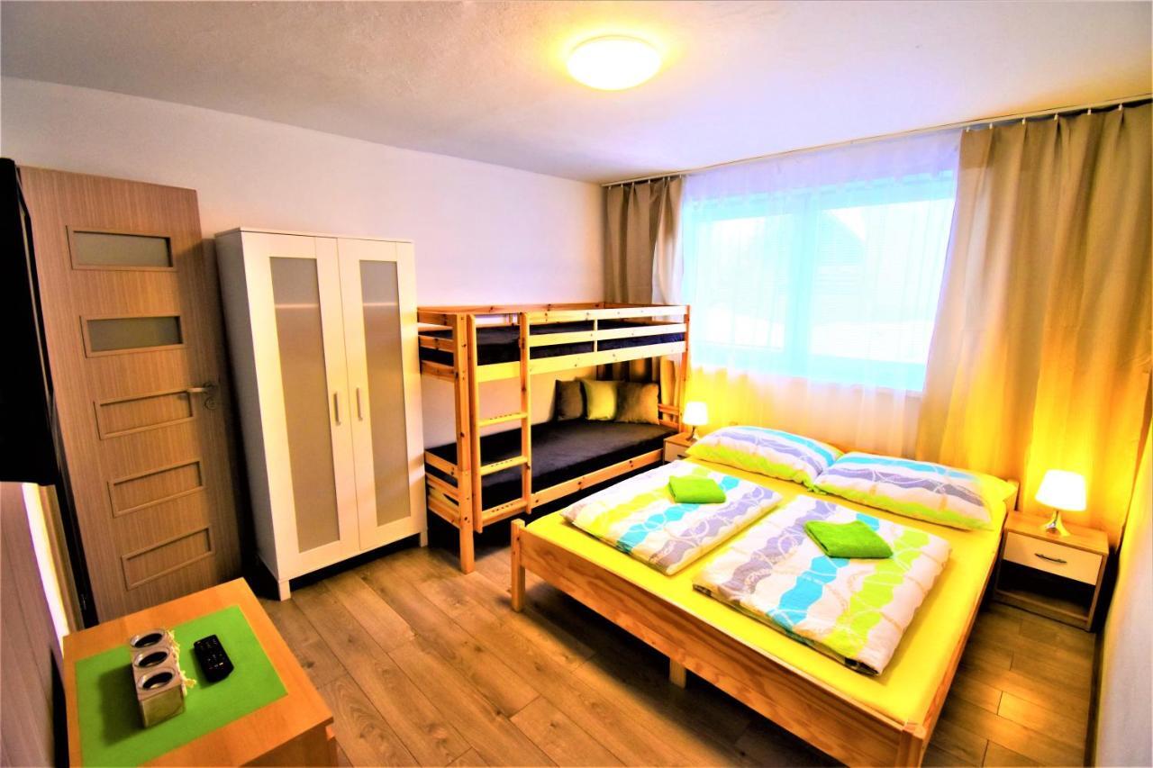 מלון Liptovský Mikuláš Penzion Privat Siesta מראה חיצוני תמונה